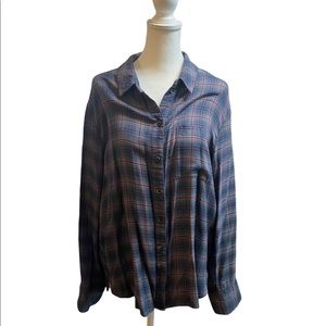 Treasure & Bond soft and cute boyfriend button too size M